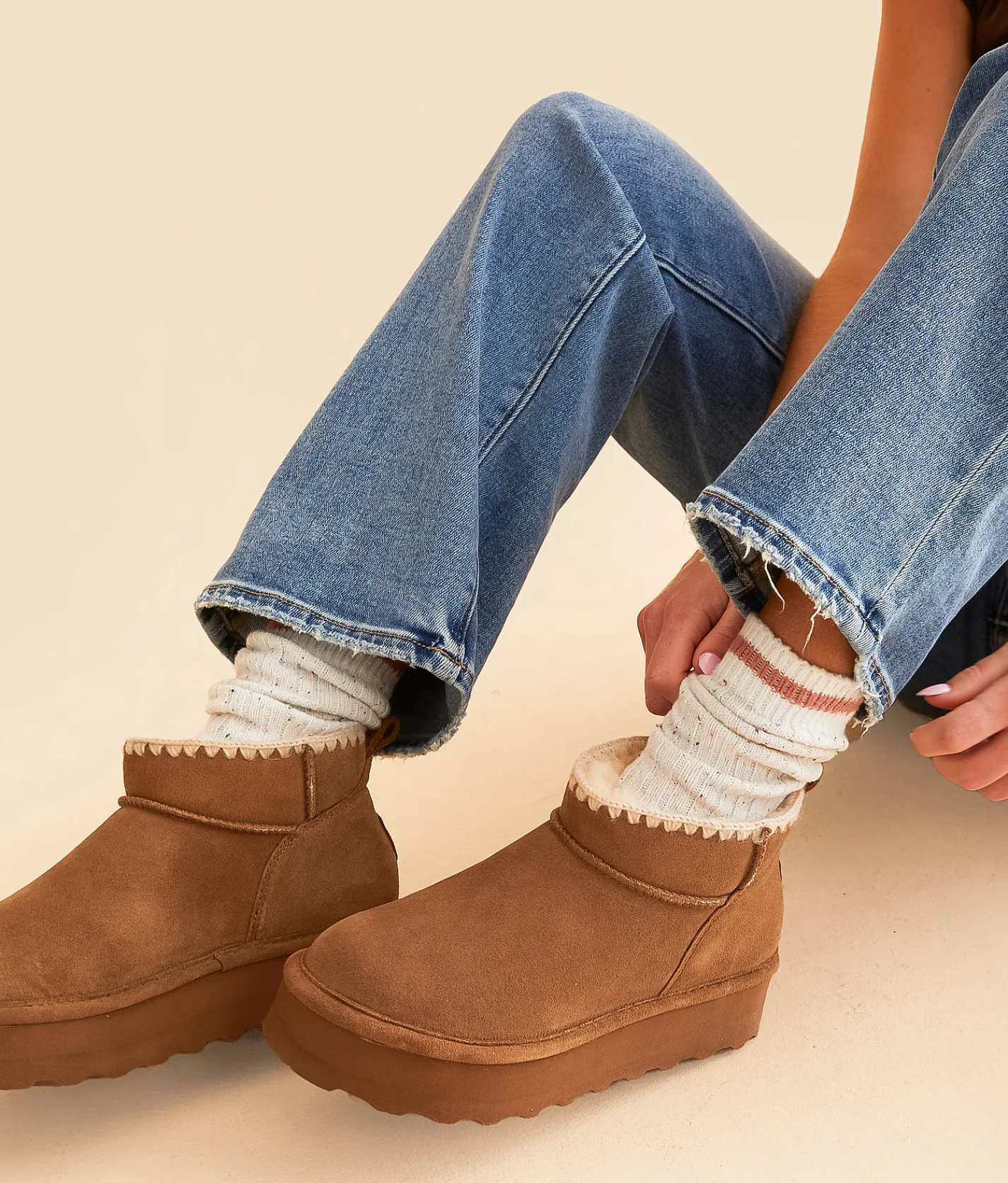 Bearpaw Retro Shorty Platform Leather Ankle Boot Hickory Clearance