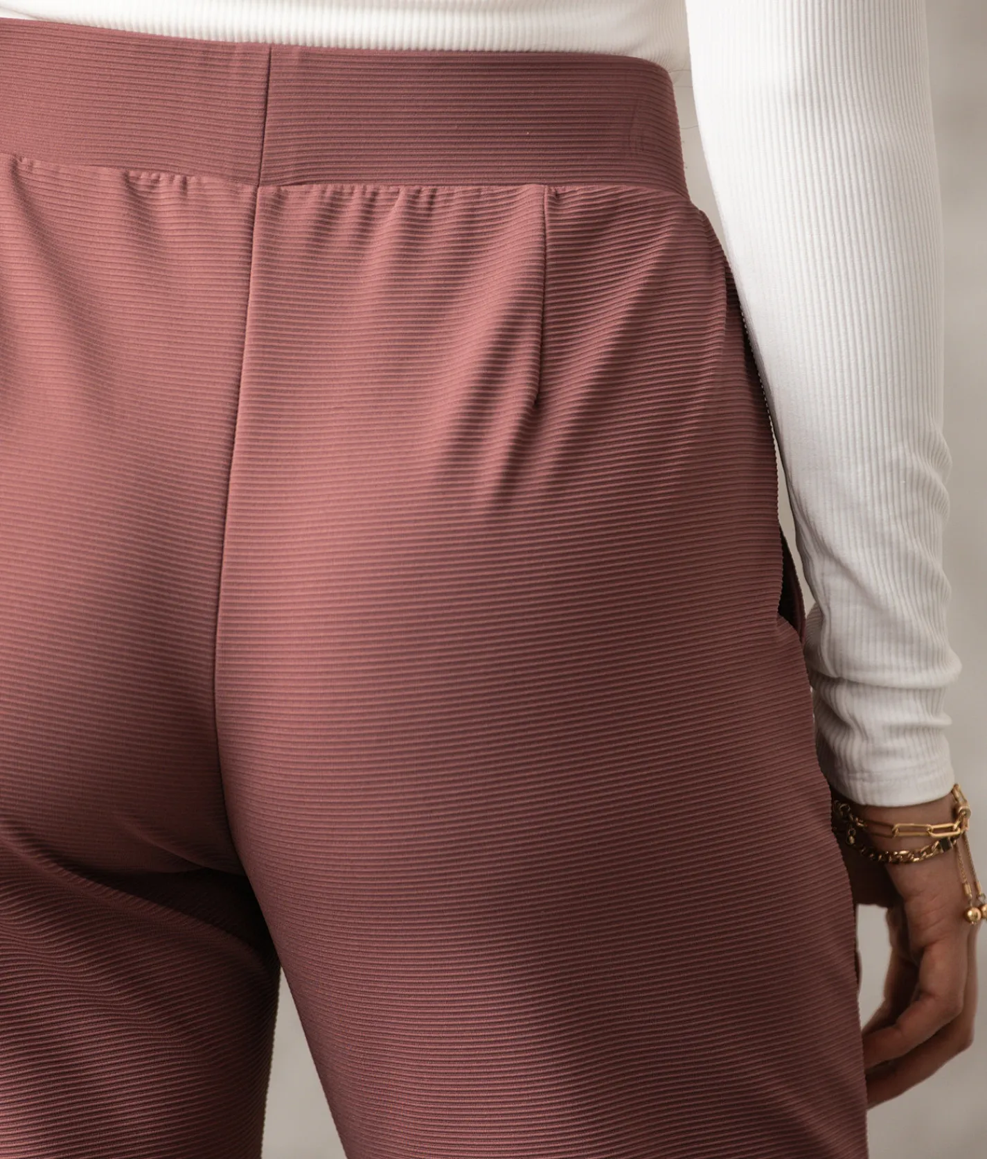 Buckle Black Ribbed Jogger Rose Brown Hot