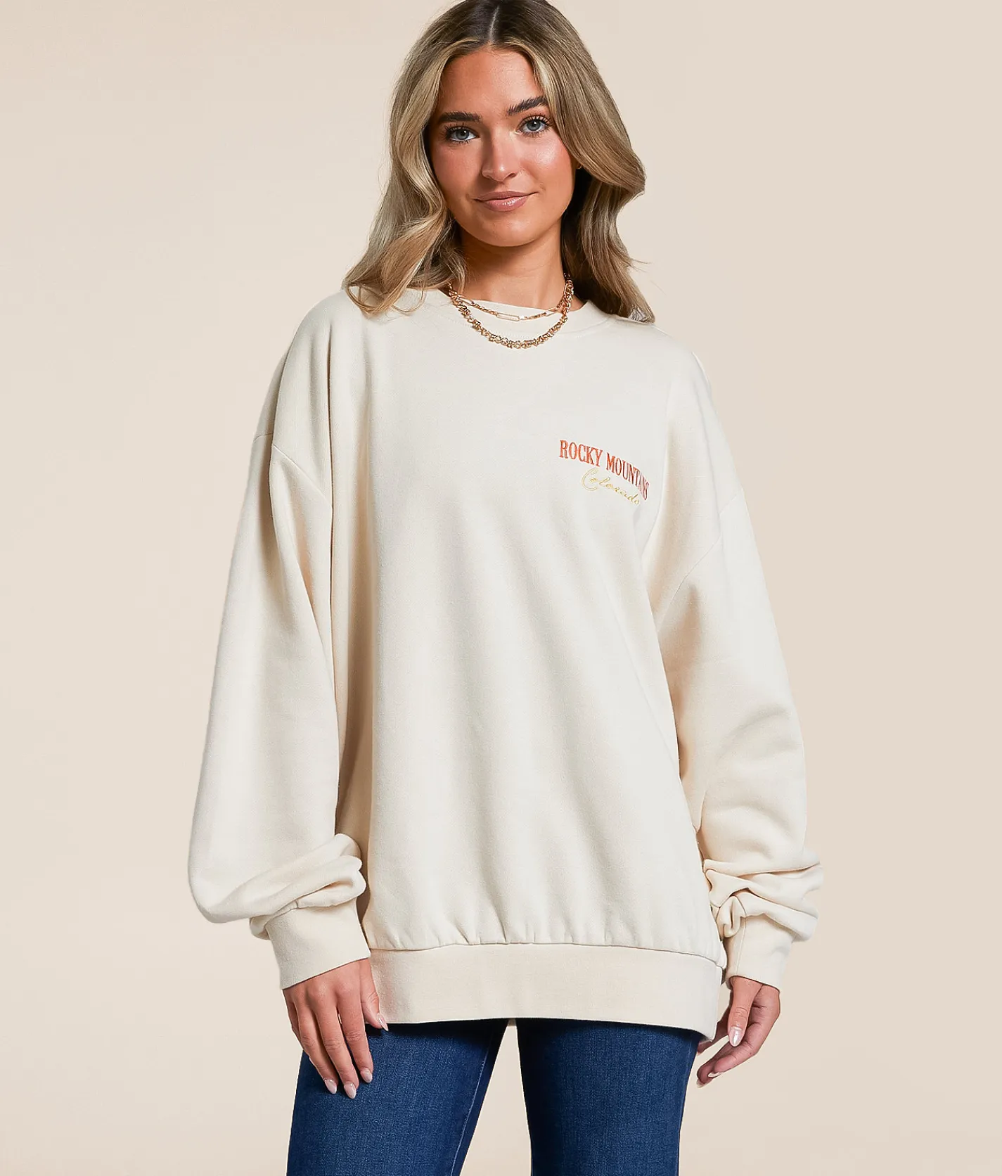 Modish Rebel Rocky Mountain Oversized Pullover Sandshell Hot