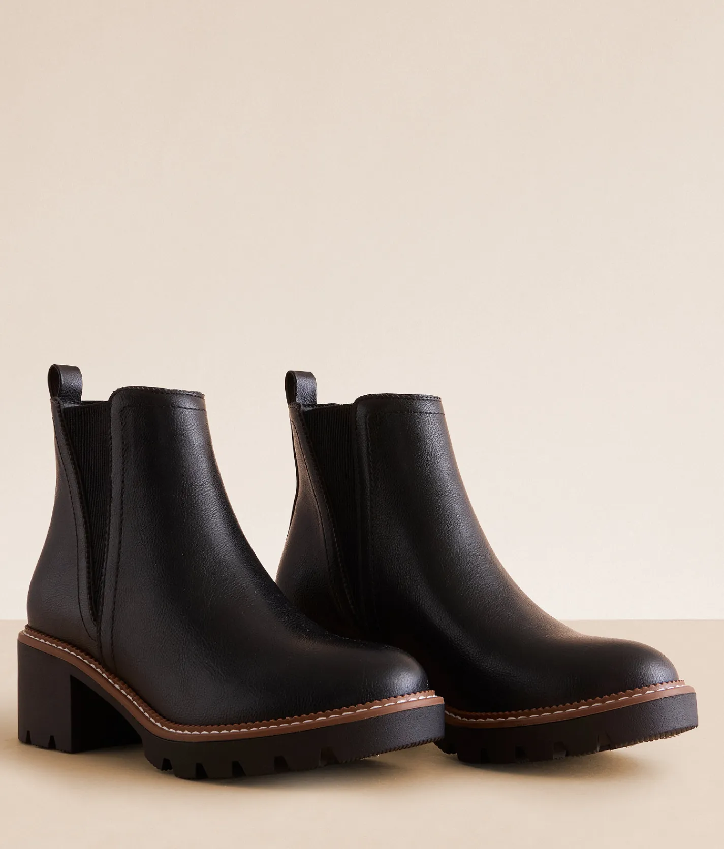 Mia Rodos Ankle Boot Black Hot