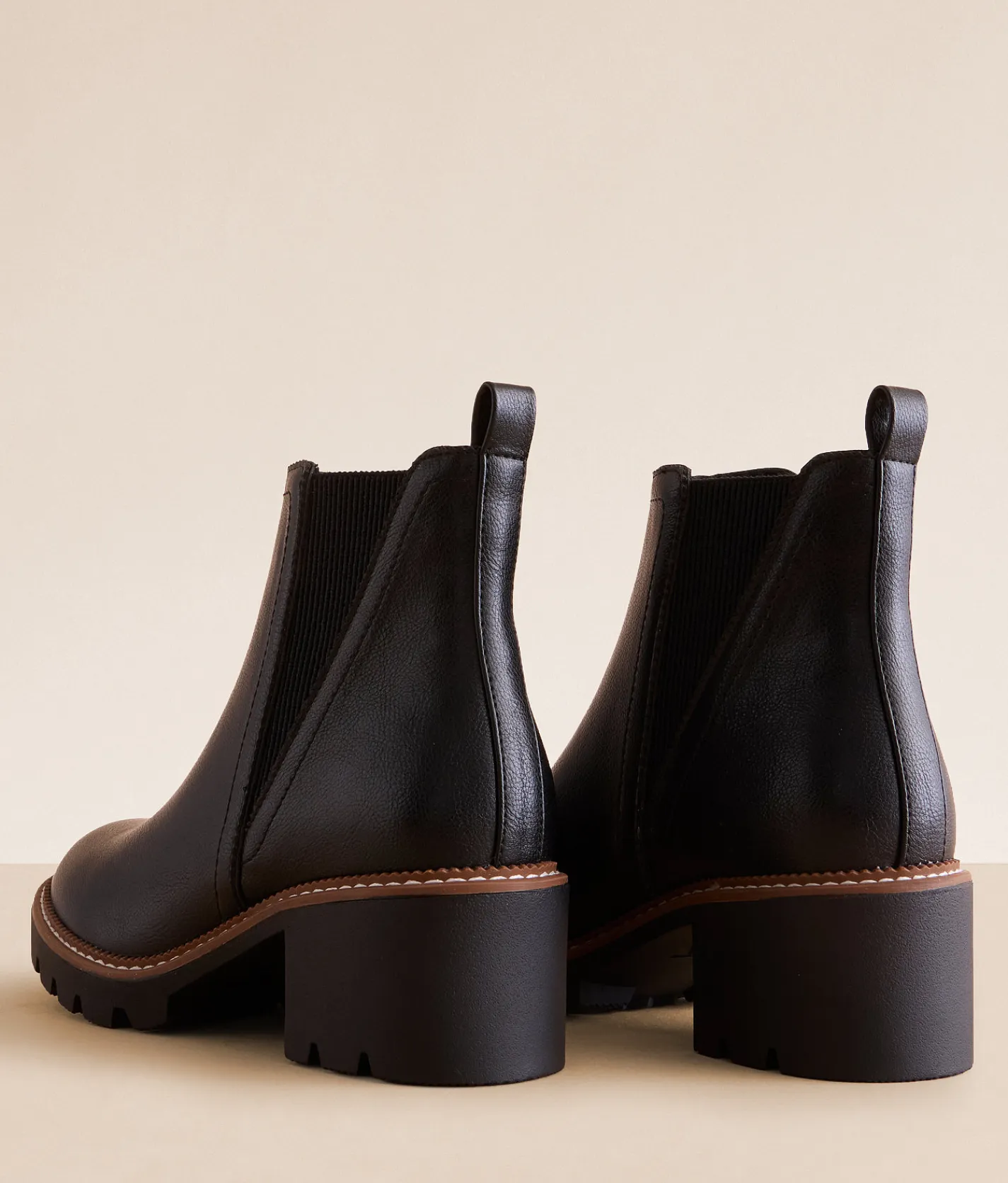 Mia Rodos Ankle Boot Black Hot
