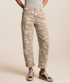 HIDDEN Sammie Camo Cropped Barrel Stretch Jean Tan Camo Hot