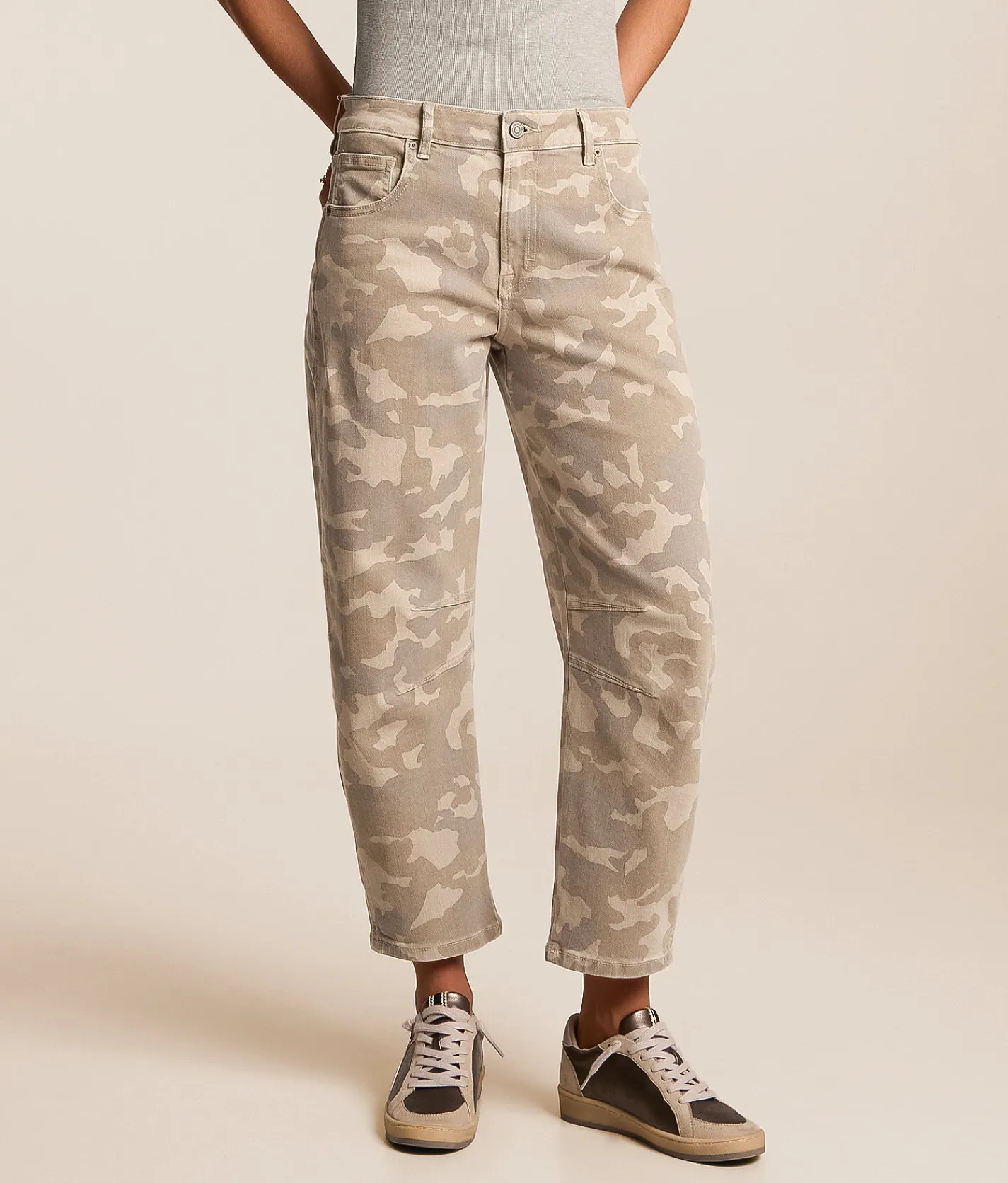 HIDDEN Sammie Camo Cropped Barrel Stretch Jean Tan Camo Hot