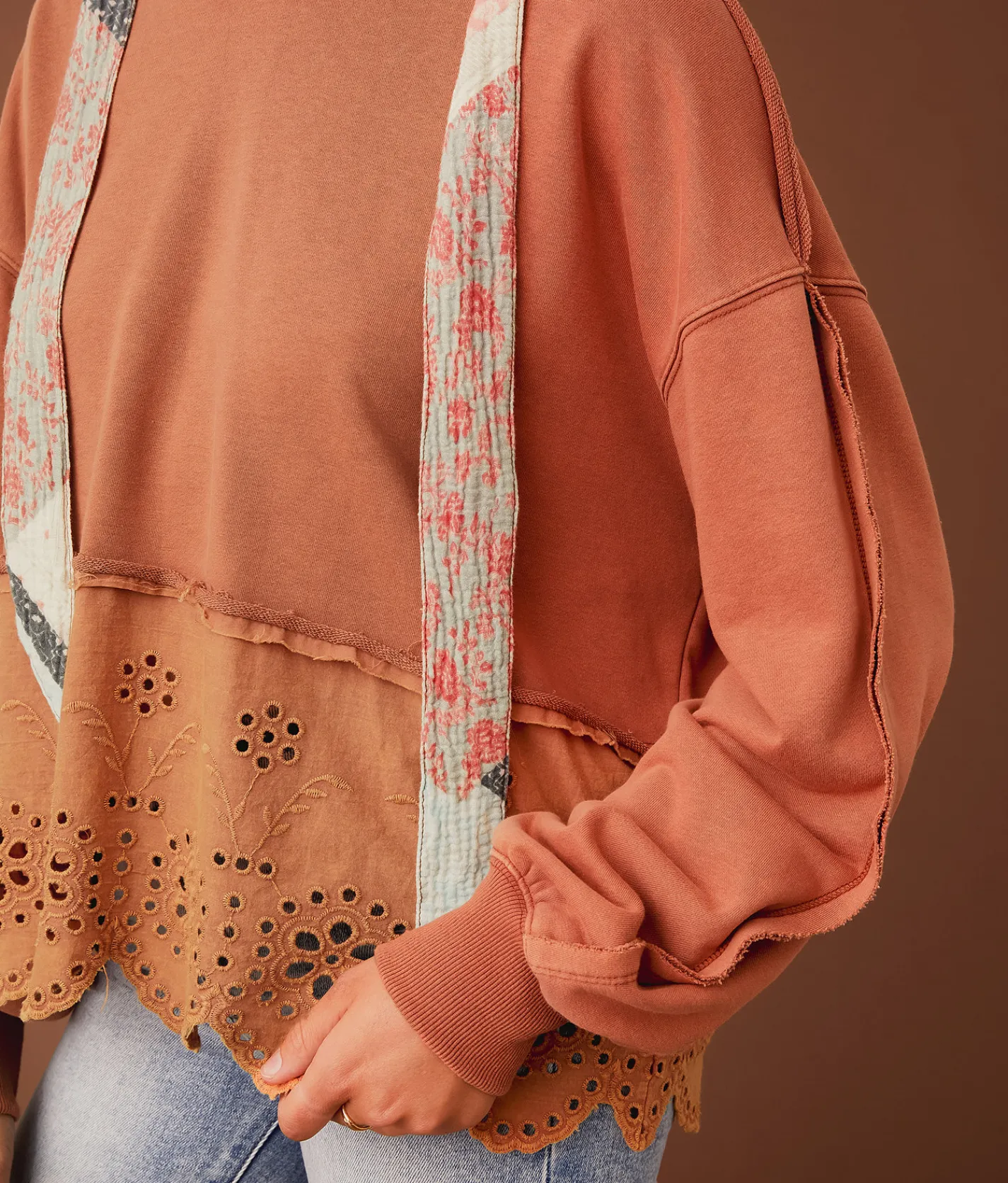 Gimmicks Scalloped Eyelet Hooded Sweatshirt Canyon Rose Best