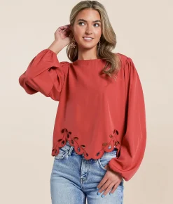 Willow & Root Scalloped Hanky Hem Top Holly Berry New