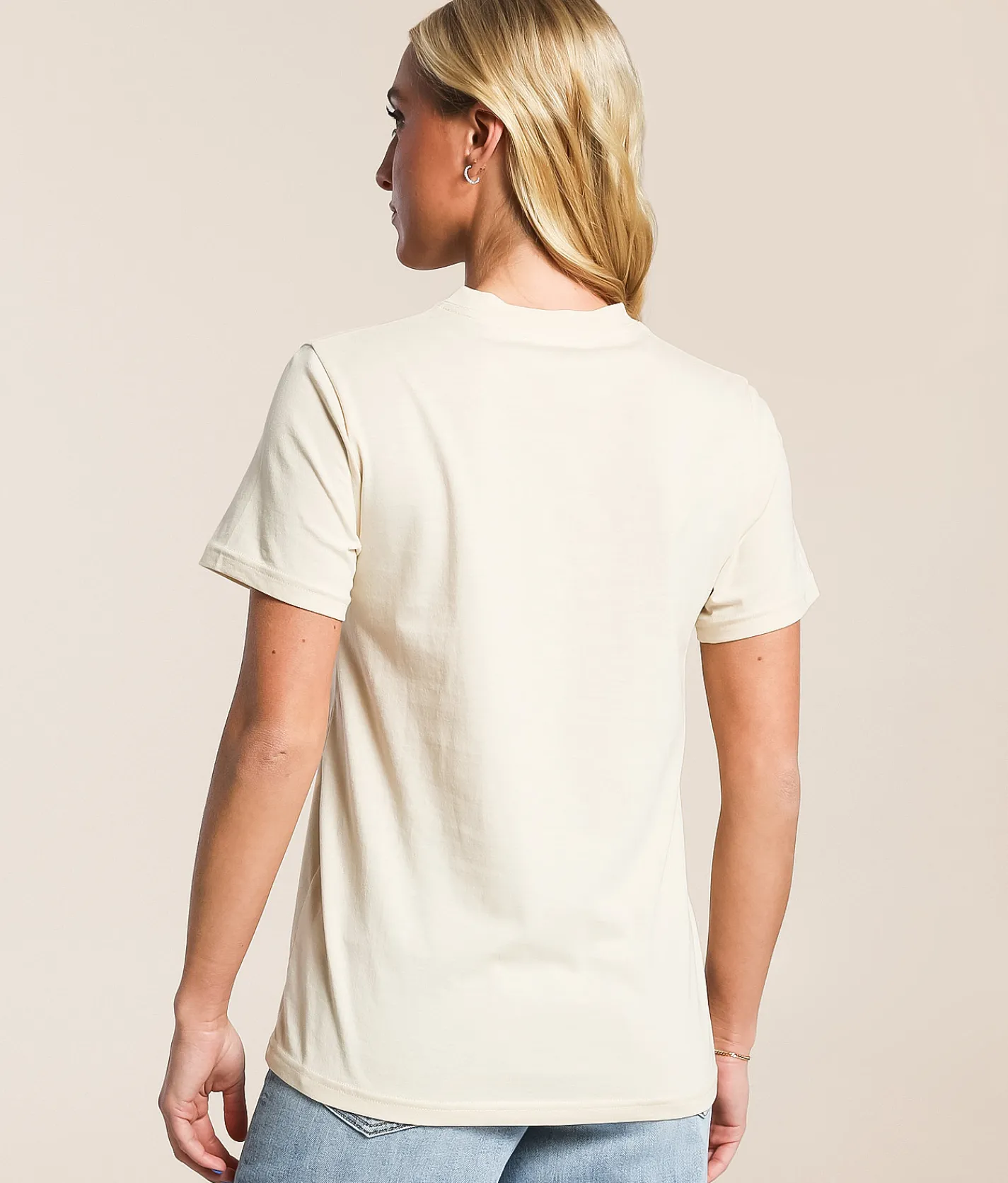 LIV Outdoor Scenic View T-Shirt Macadamia Discount