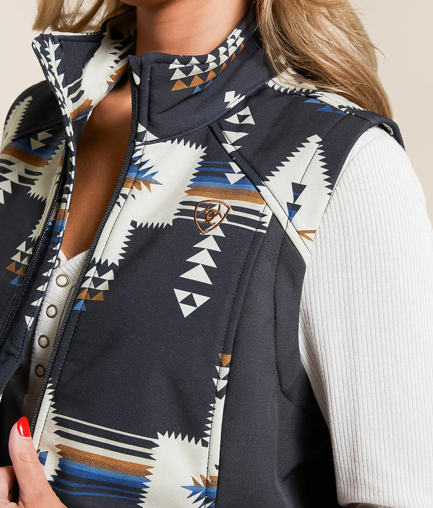 Tops|Coats & Jackets | Ariat Southwest Softshell 2.0 Vest Thornstone