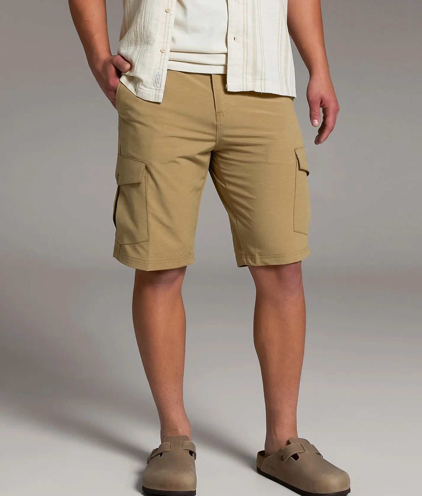 BKE Standard Hybrid Stretch Cargo Short Elm Clearance