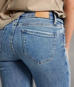 BKE Stella Boot Stretch Jean Hannigan 2 Online
