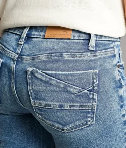 BKE Stella Cuffed Stretch Capri Jean Ducote 5 Outlet