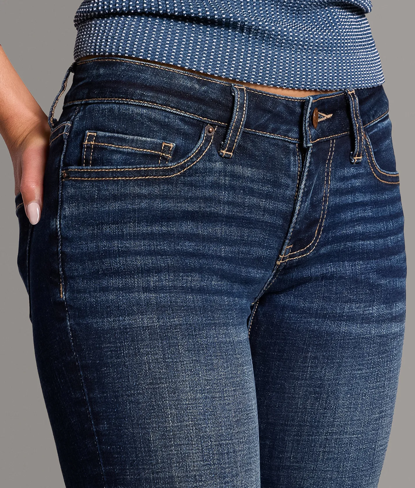 Jeans|Bottoms | BKE Stella Straight Cuffed Stretch Jean Hosino 4