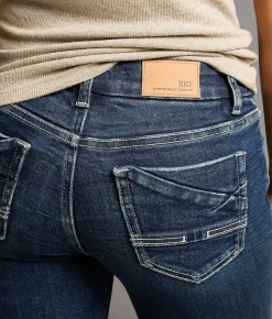 Jeans|Bottoms | BKE Stella Straight Stretch Jean Waldrop