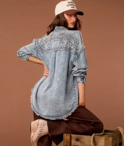 Sterling & Stitch Studded Western Chambray Shirt Light Wash