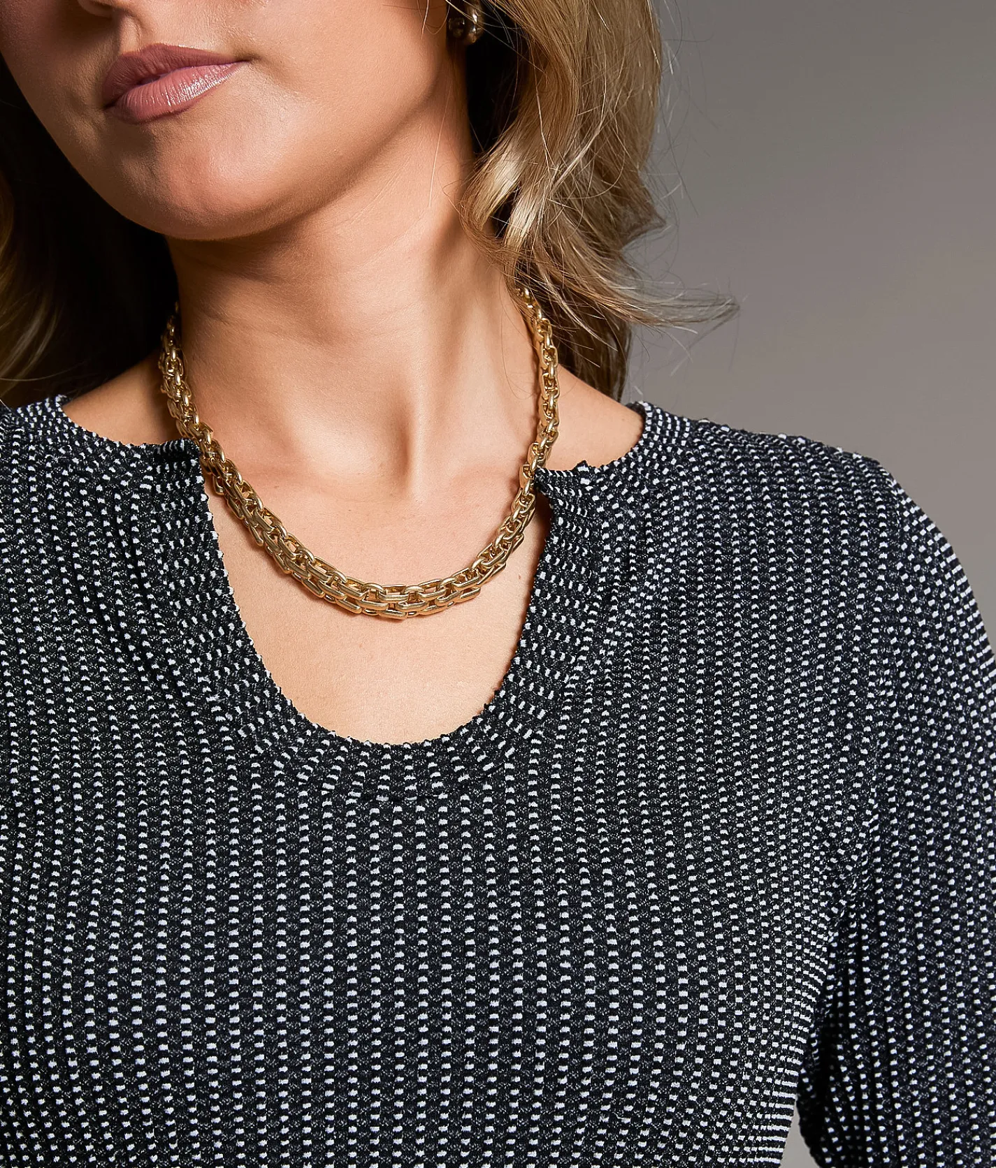 Tops | BKE core Textured Top Earth Red