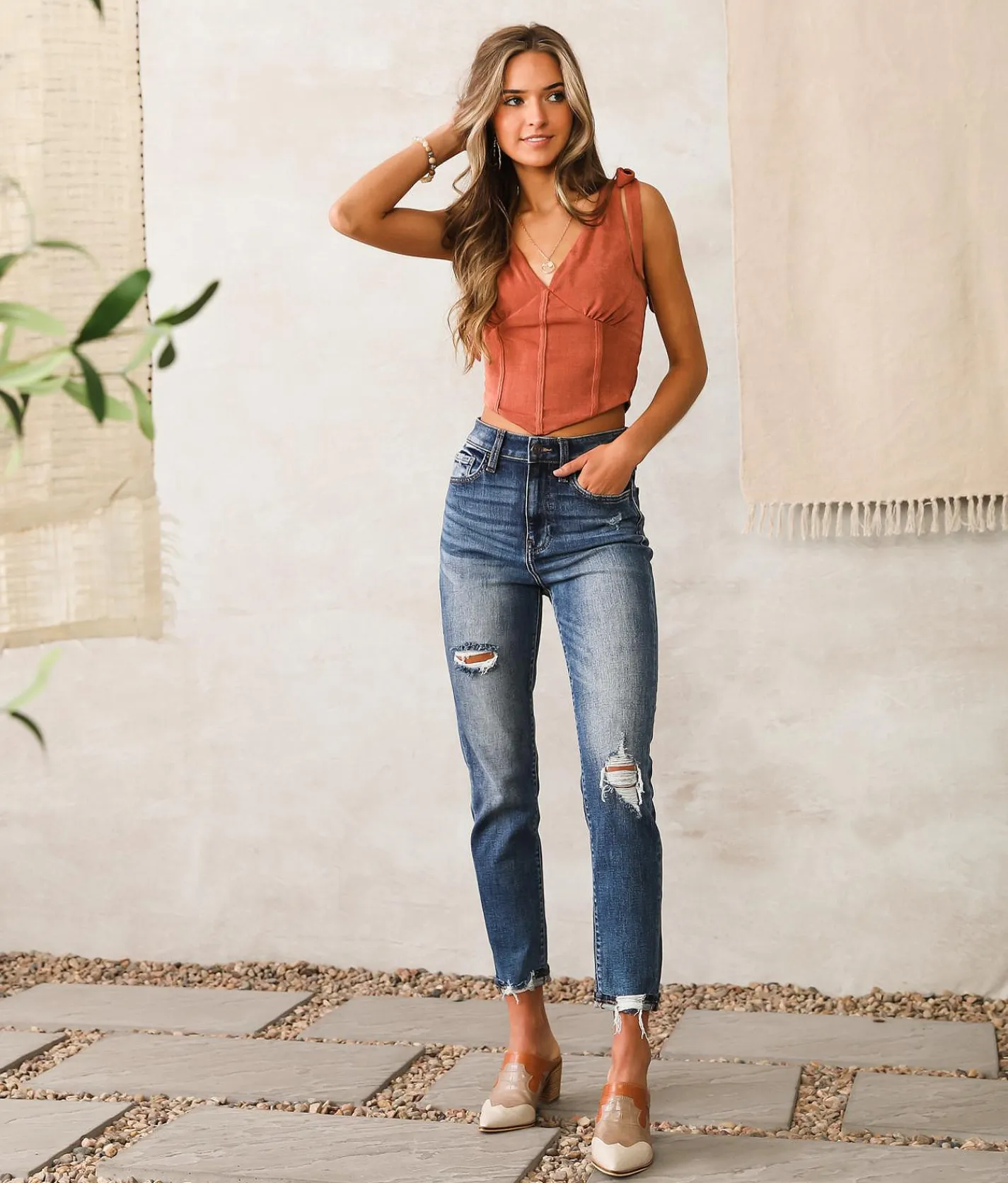 Willow & Root The Mom Jean Briar Discount