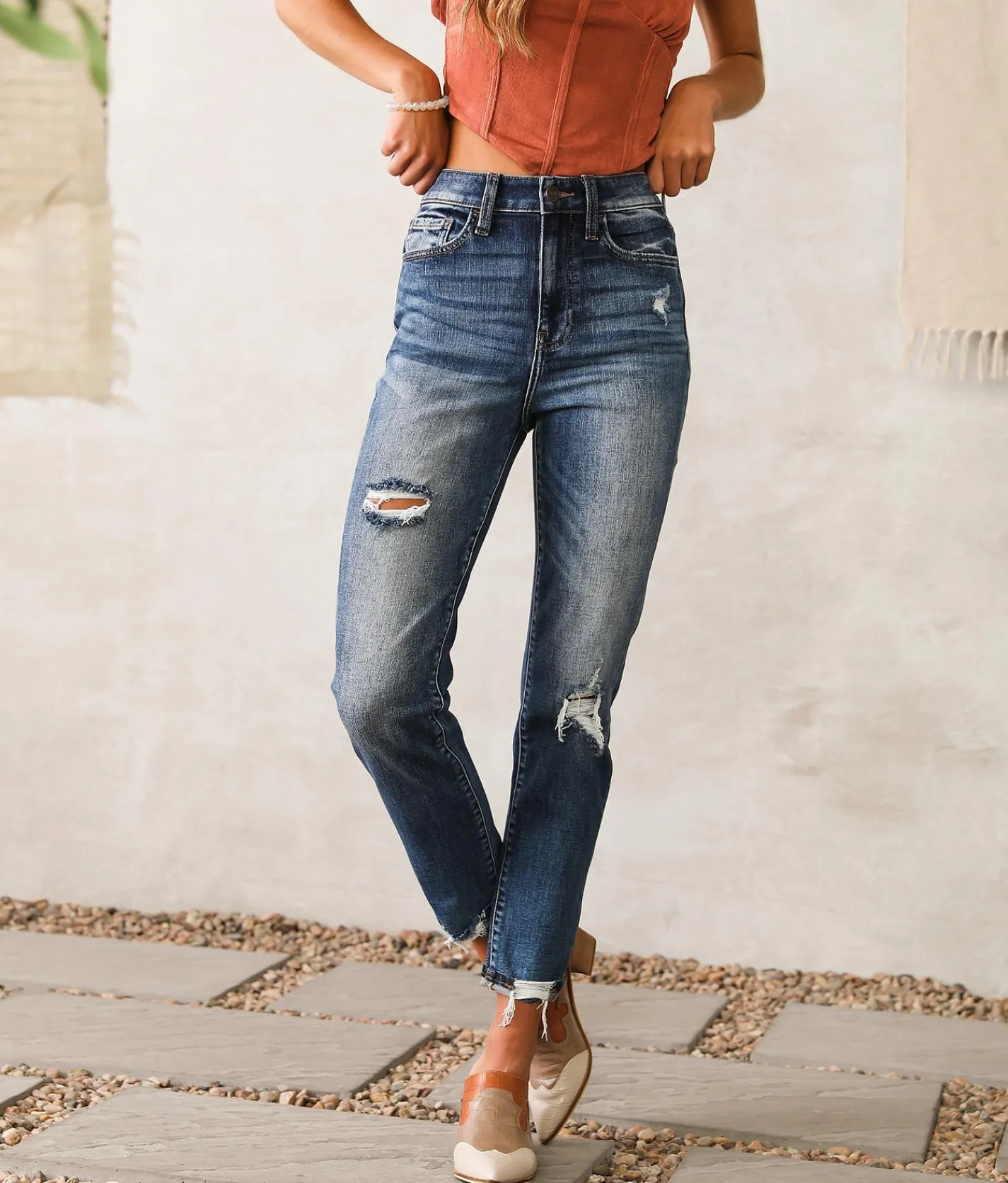 Willow & Root The Mom Jean Briar Discount