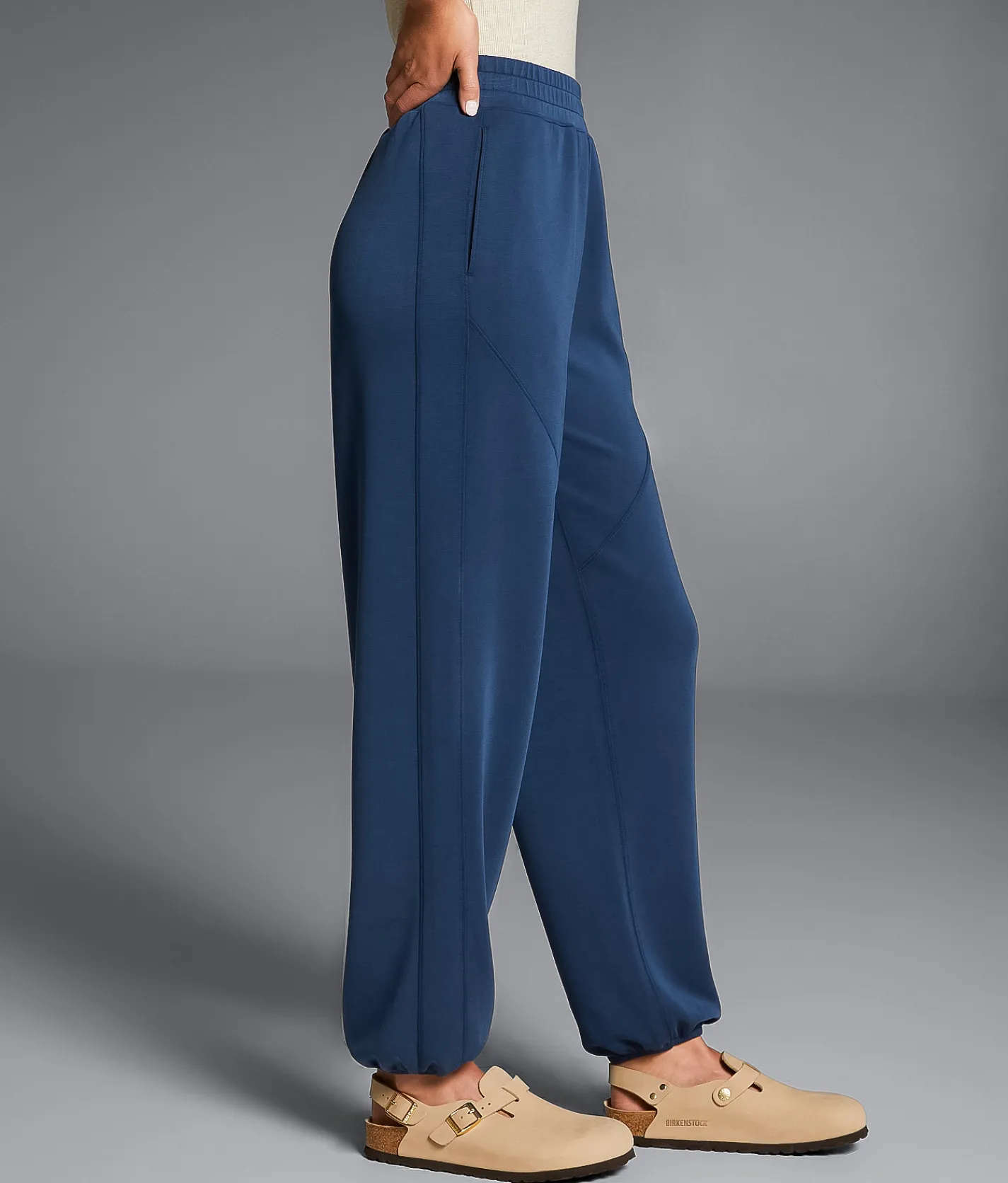 Bottoms|Activewear | Buckle Black Tonal Seamed Jogger Big Dipper