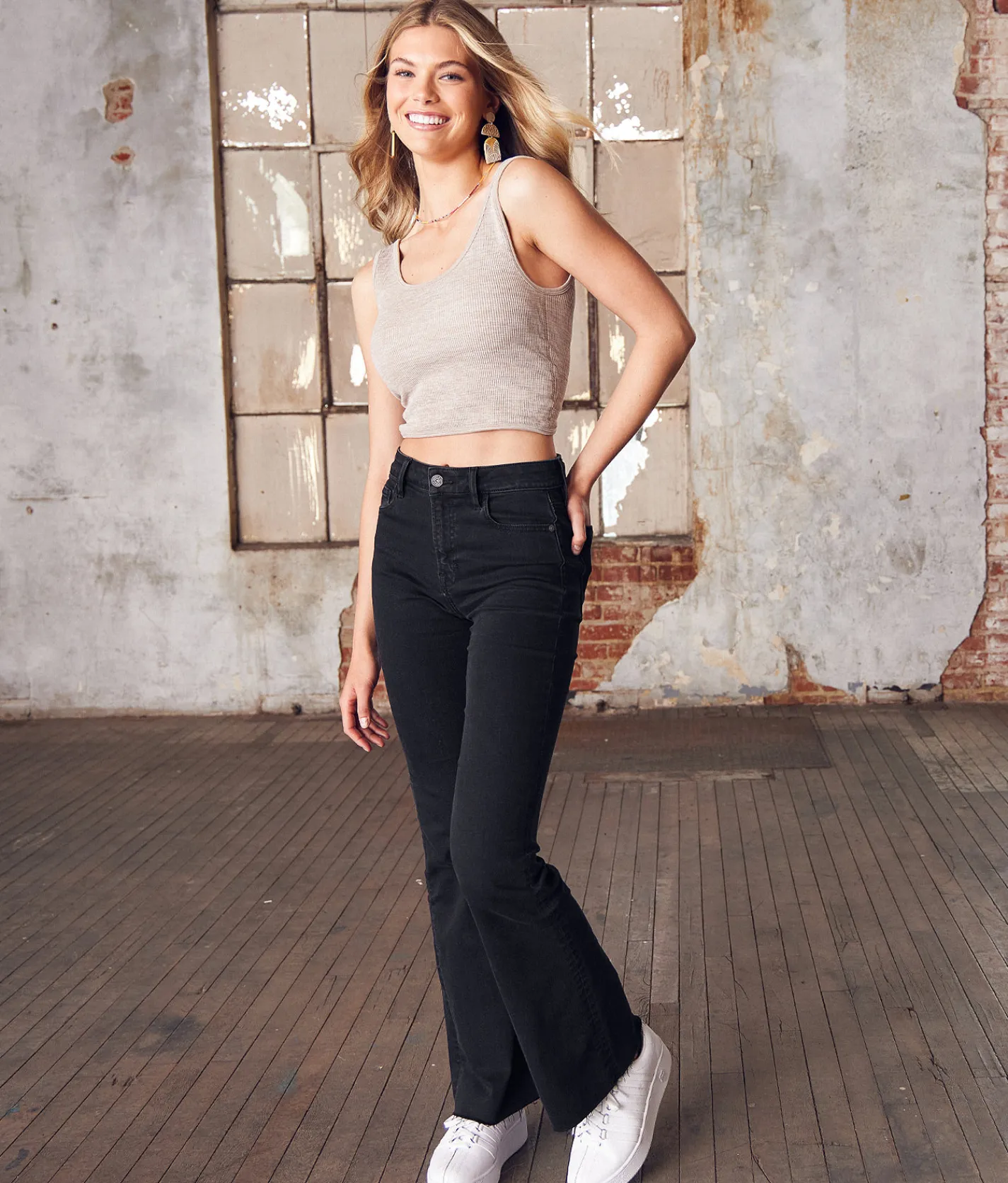 Jeans|Bottoms | HIDDEN Tracey Cropped Straight Stretch Jean Black