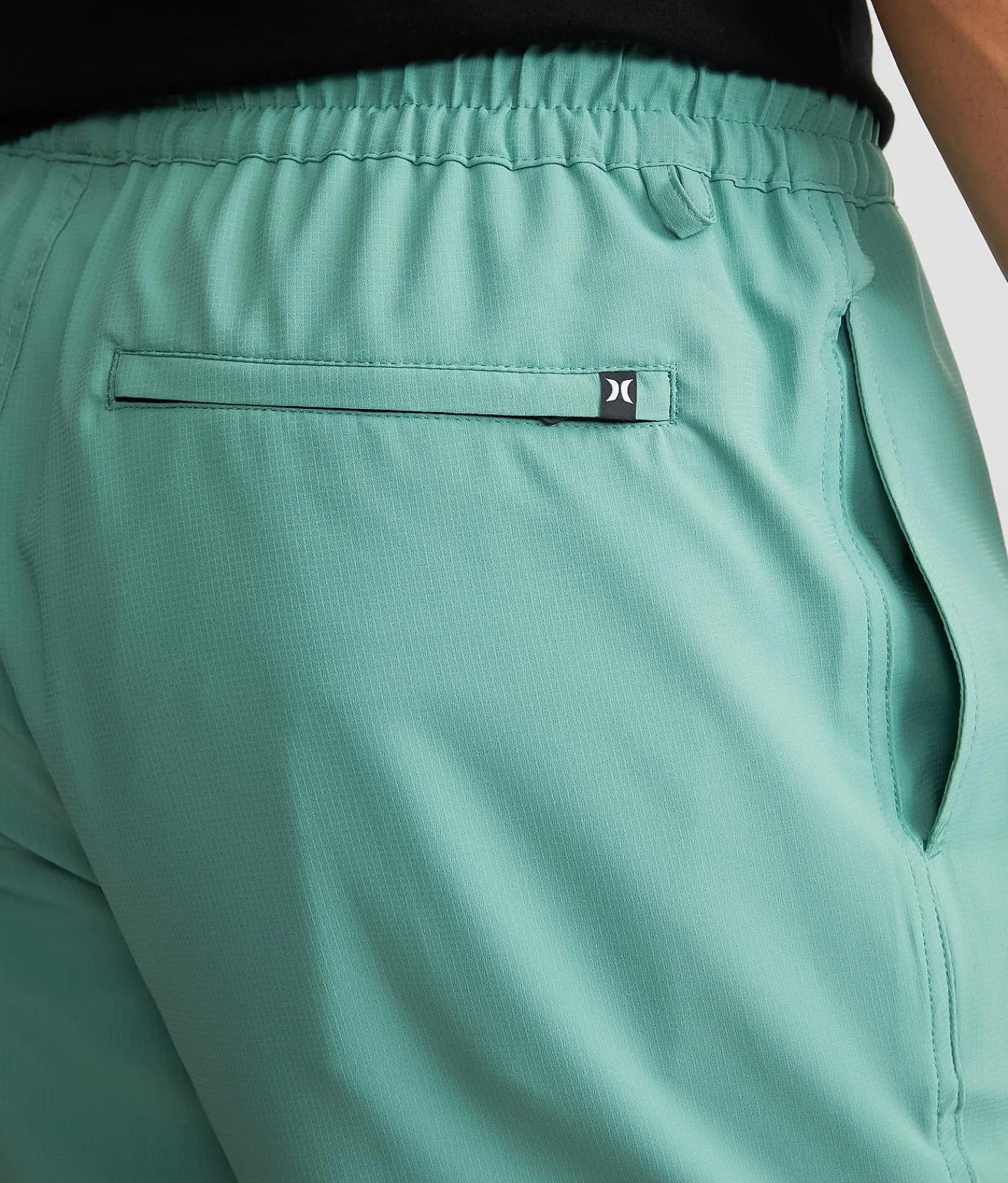 Bottoms|Activewear | Hurley Trek II Hybrid Walkshort Cilatnro