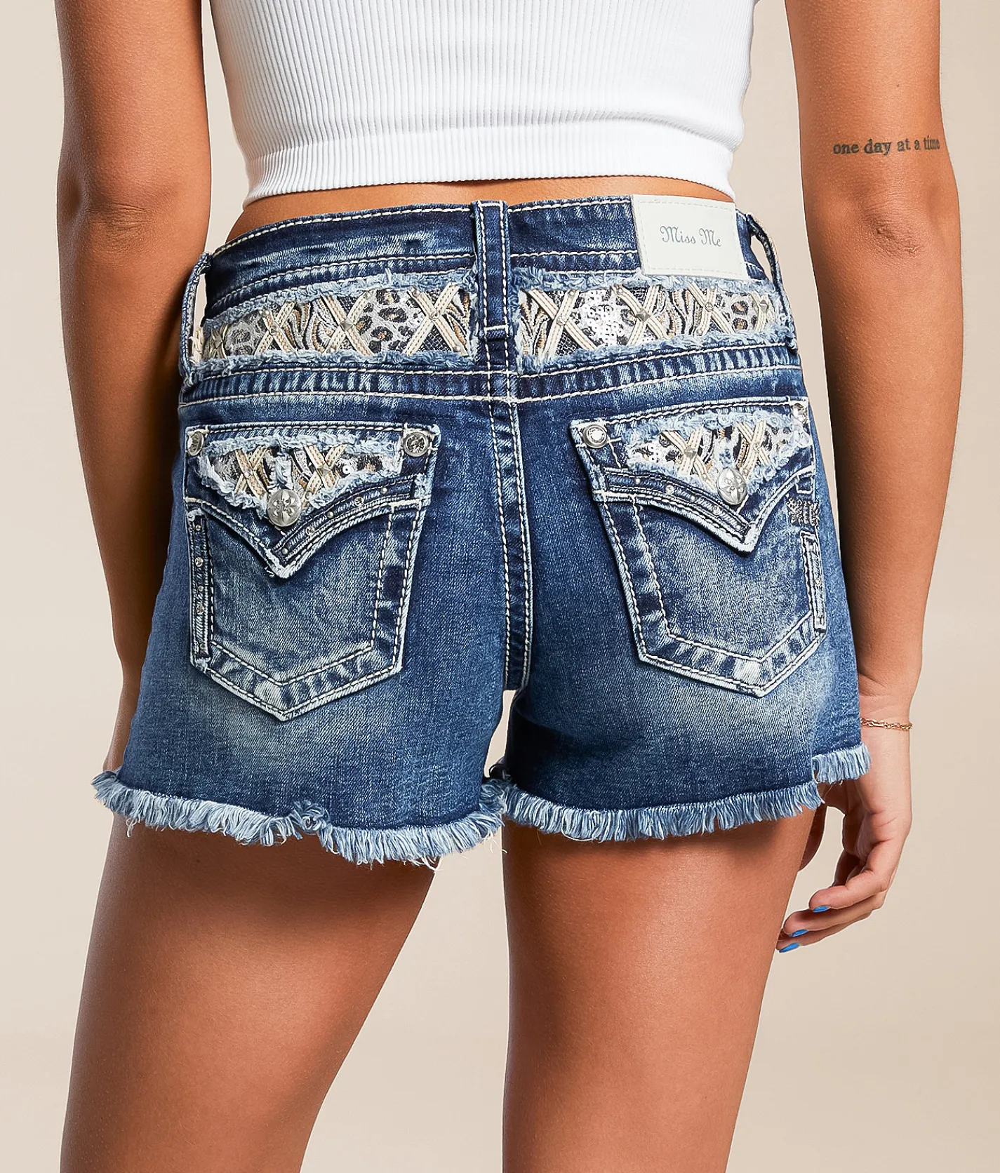 Miss Me Universal Stretch Short M1055 Online