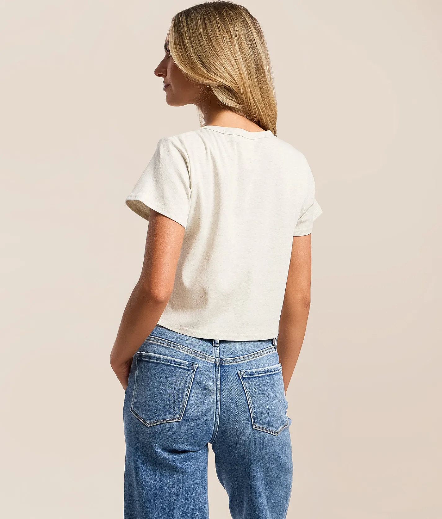 LE LIS USA Lace Cropped T-Shirt Light Heather Grey