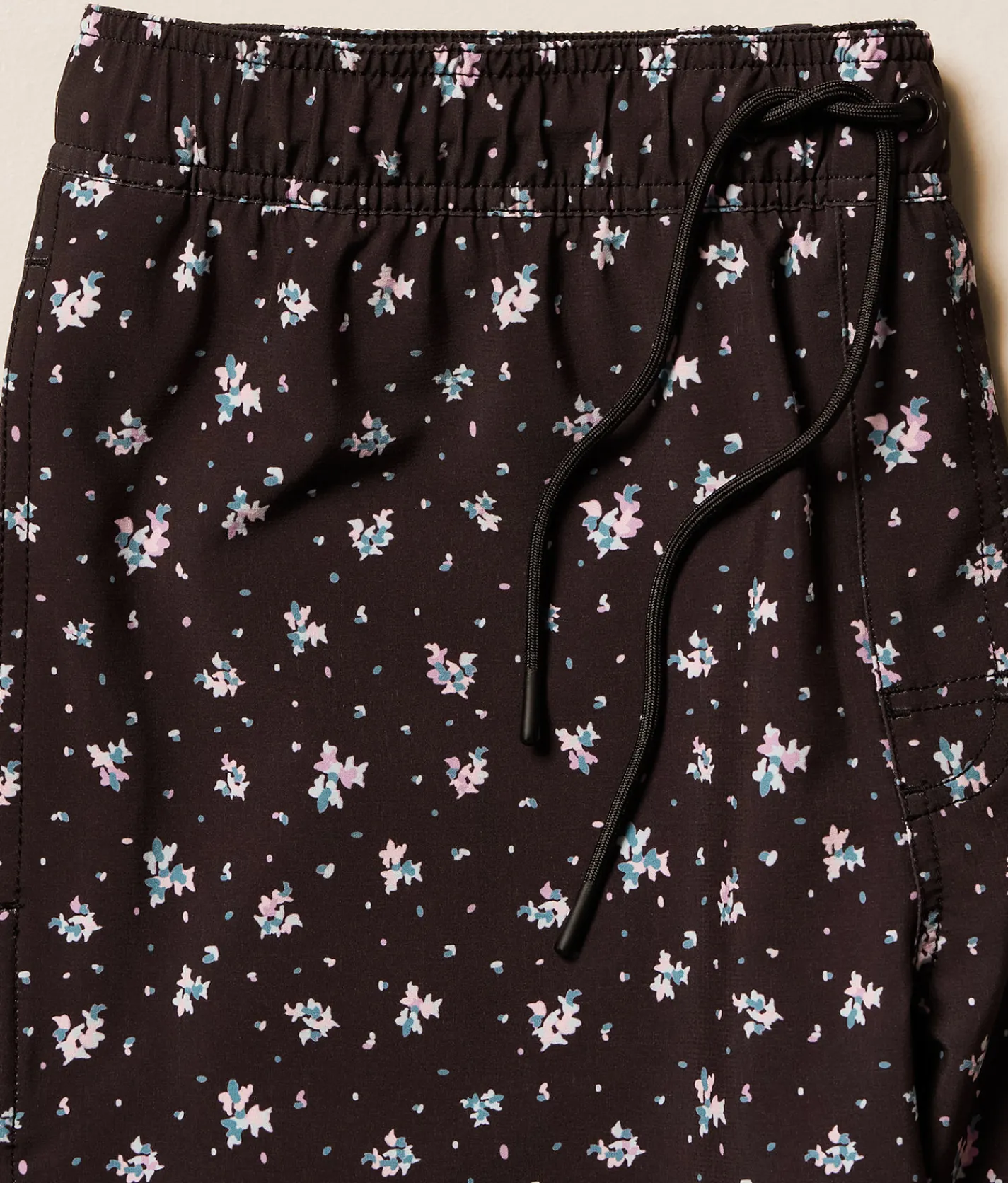 RVCA VA Floral Stretch Swim Trunks Pirate Black Hot