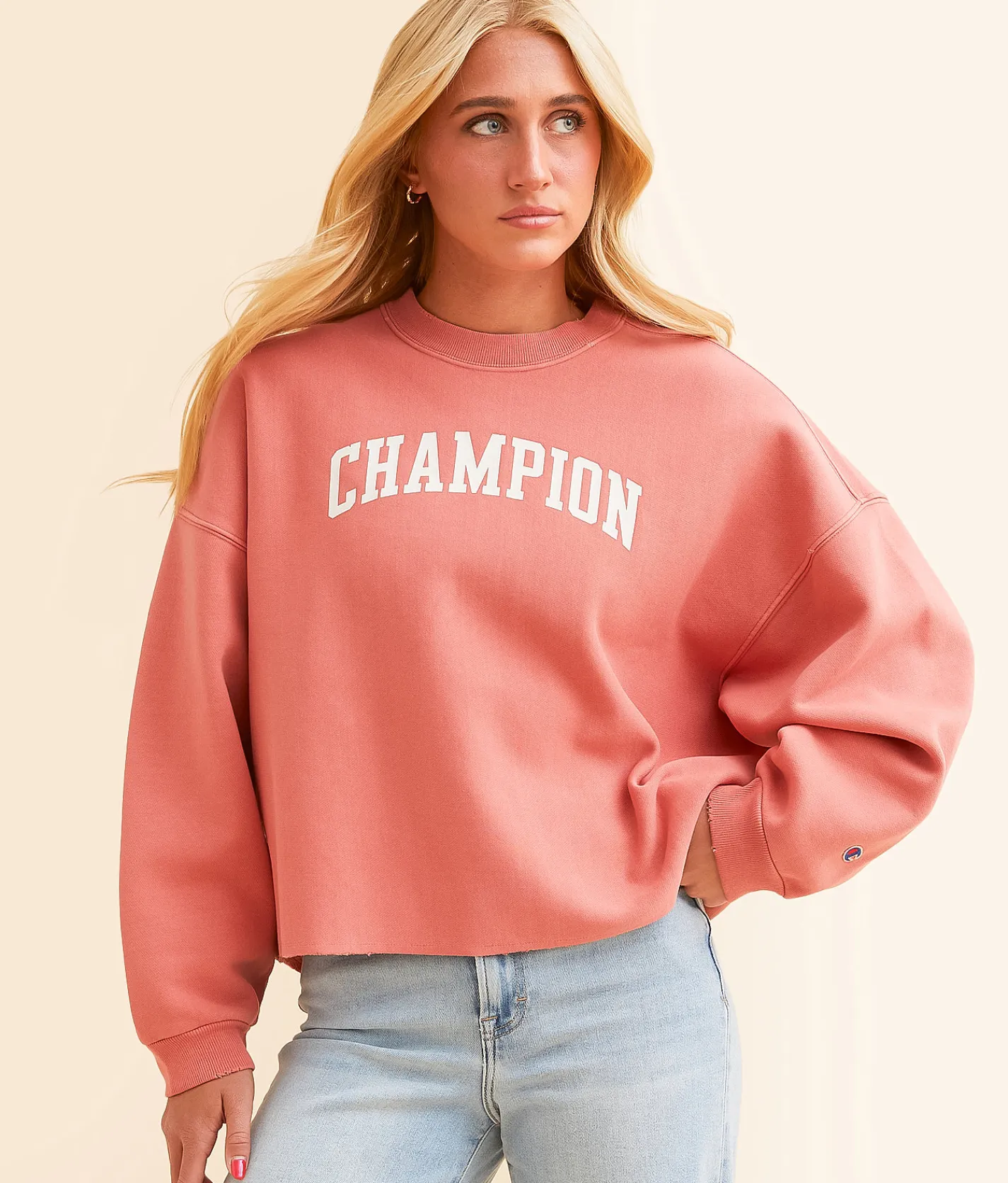 Champion® Vintage Reverse Oversized Pullover Picante Pink Hot