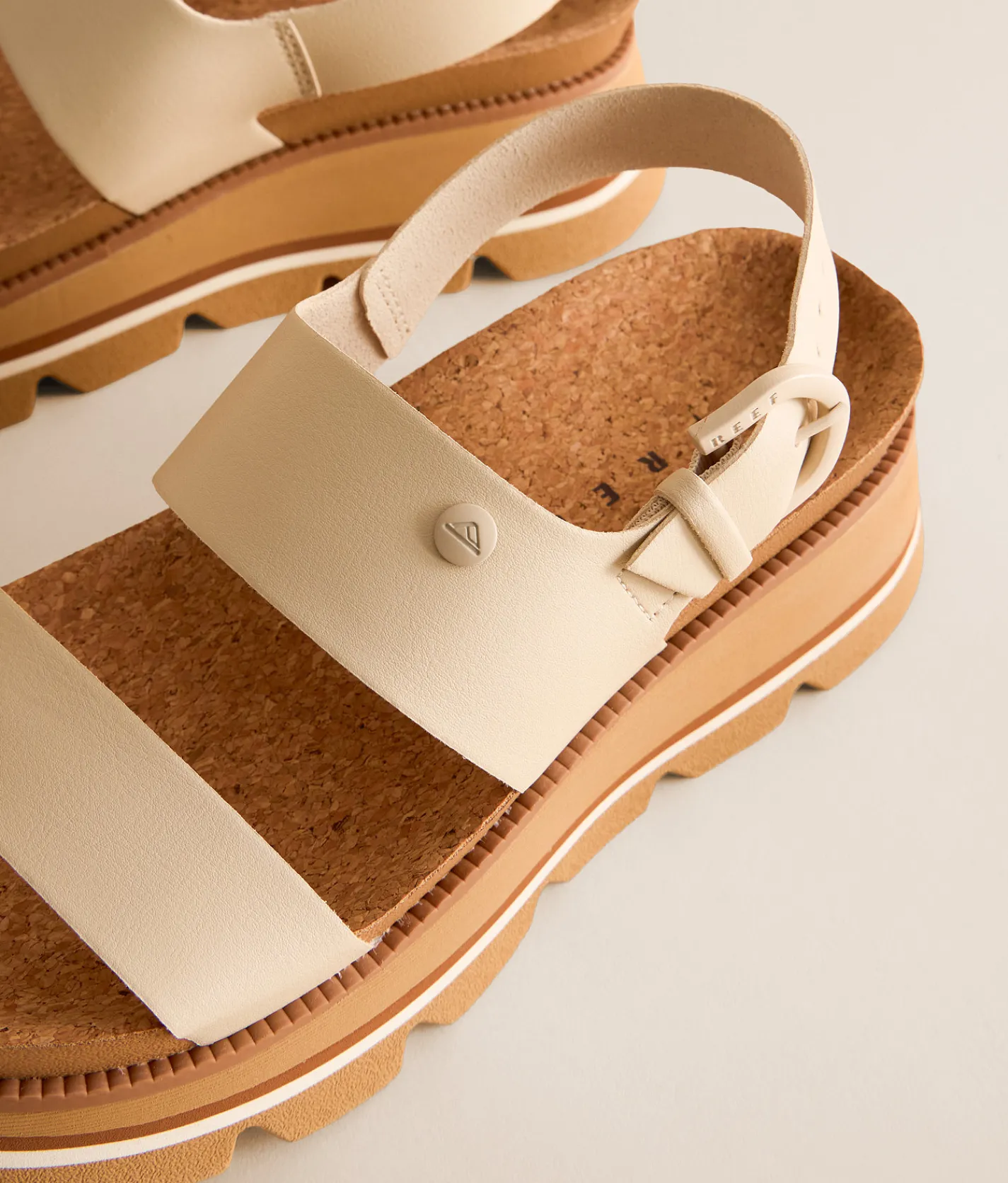 Reef Vista Luxe Liah Sandal White Tan New