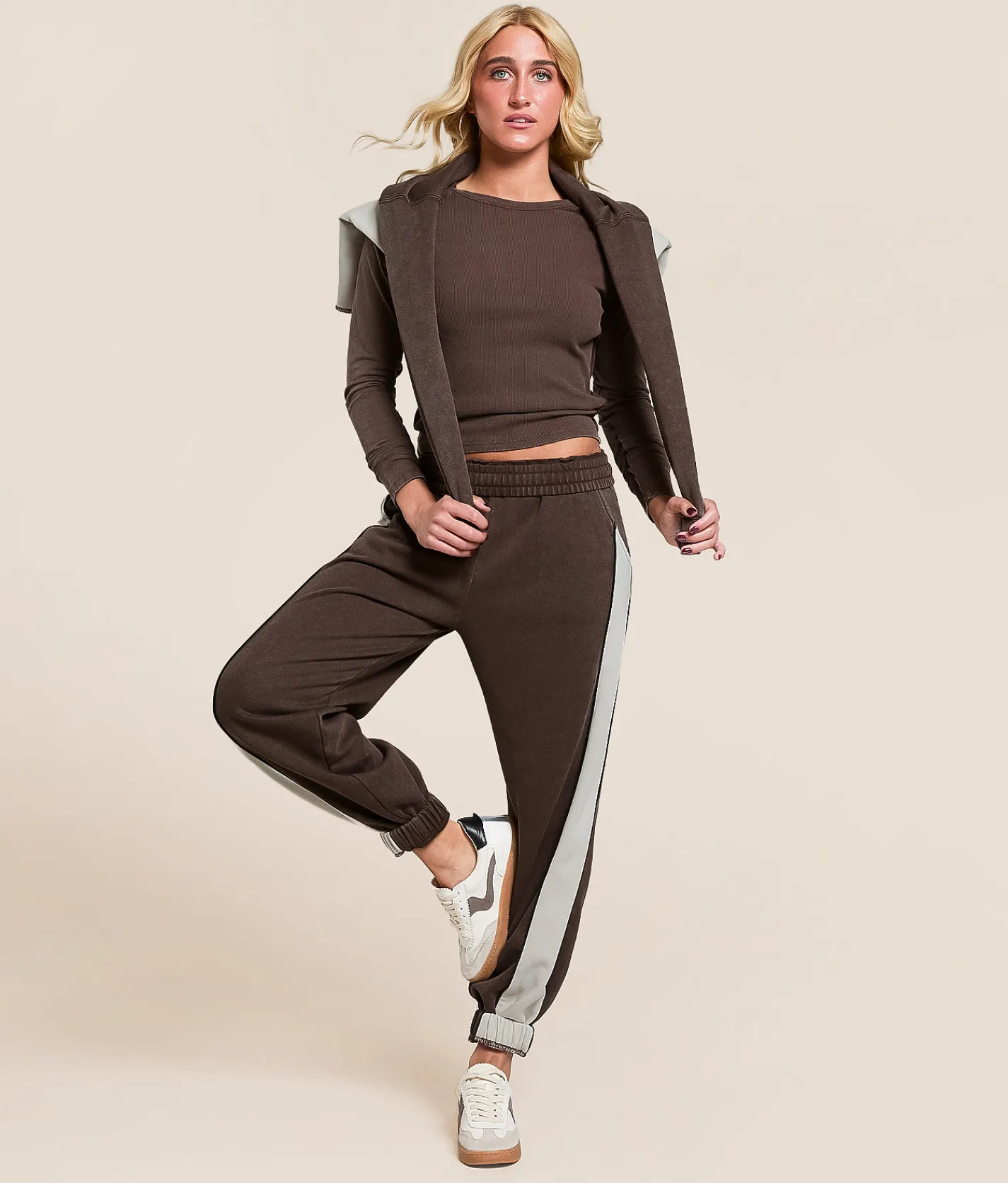 Tops|Activewear | Gilded Intent Washed Color Block Pullover Chocolate Martini
