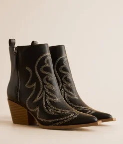 Muse & Co. Western Ankle Boot Black Hot