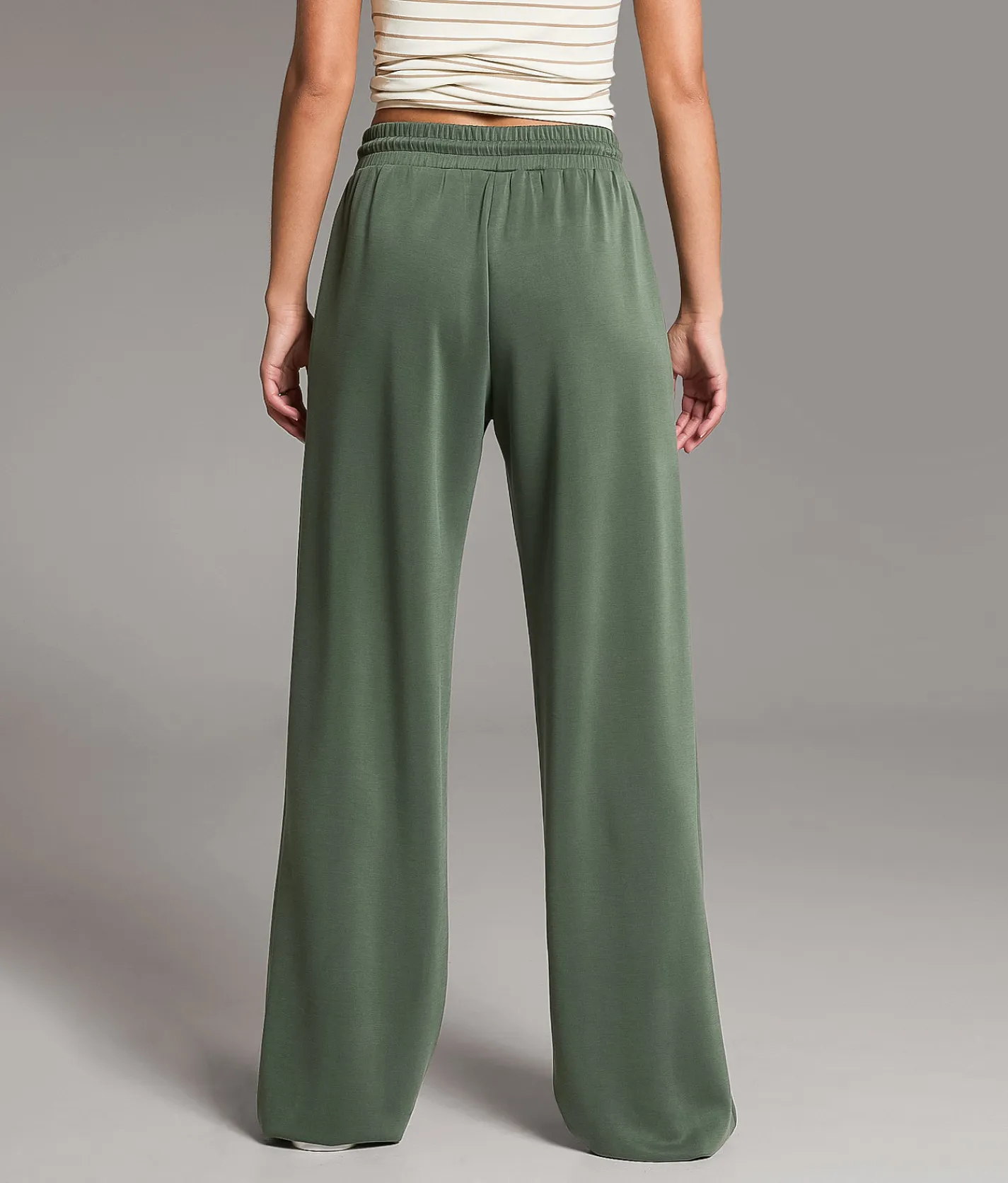 Bottoms|Activewear | BKE Wide Leg Pant Thyme