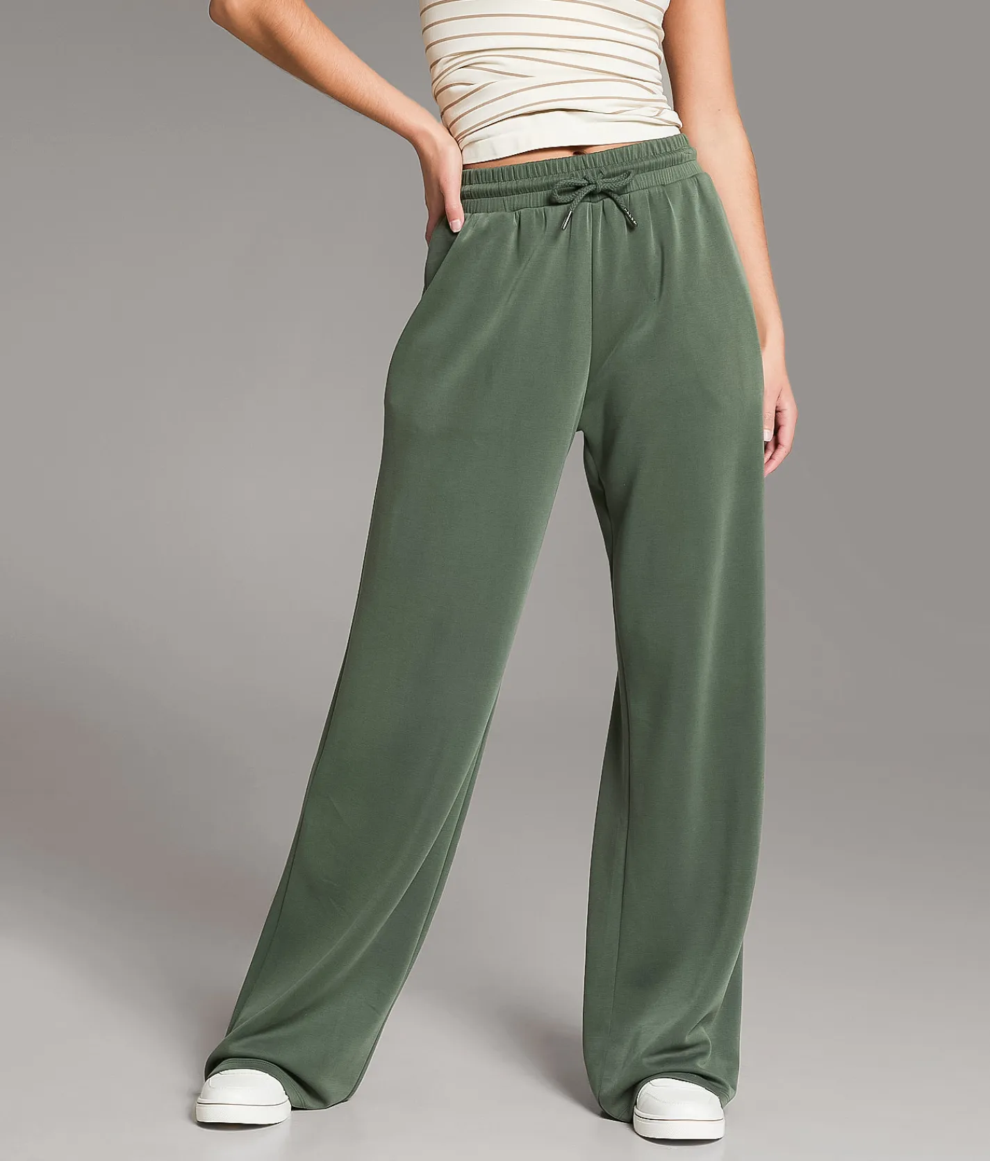 Bottoms|Activewear | BKE Wide Leg Pant Thyme