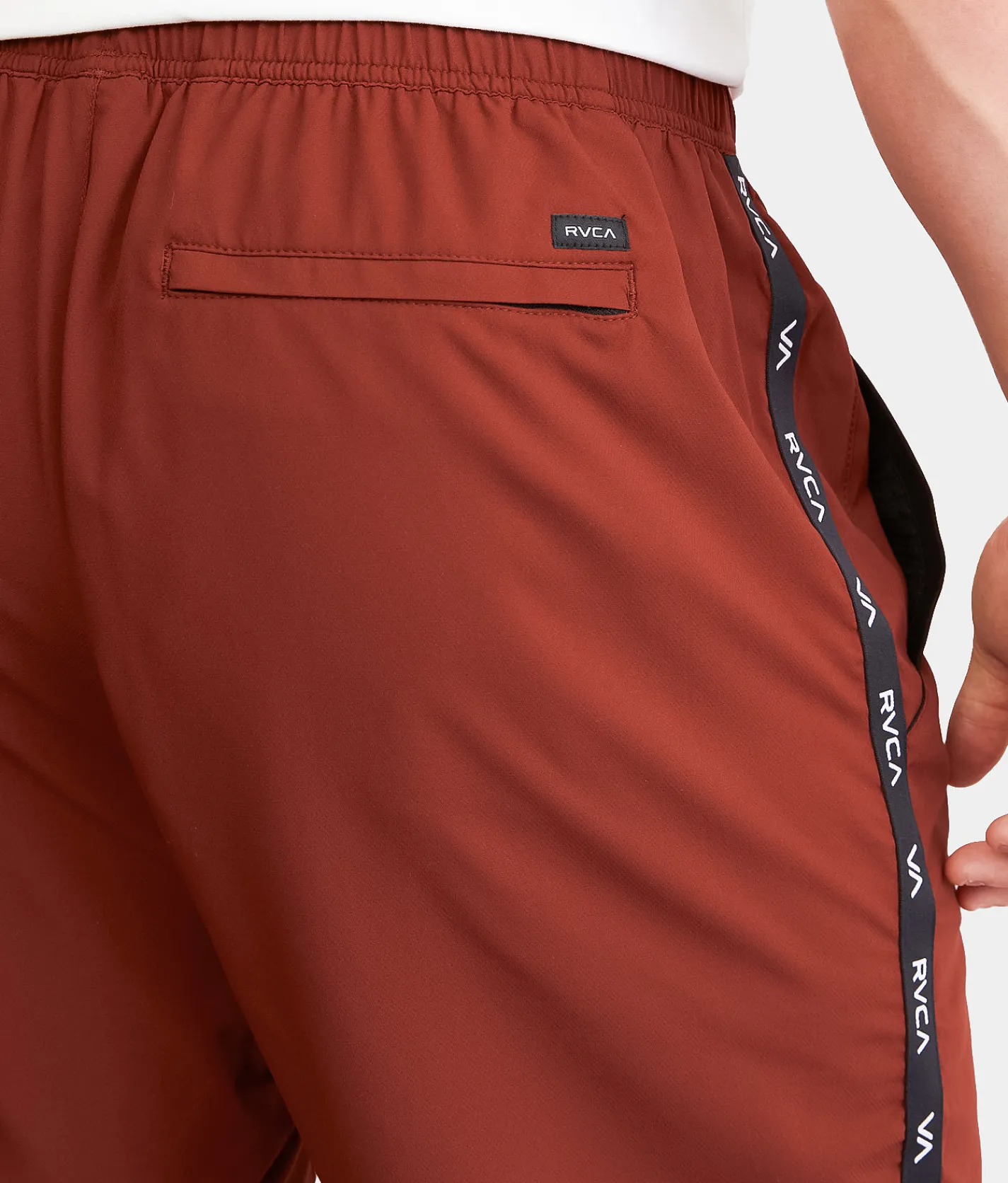 RVCA Yogger Control Active Short Red Brick Online