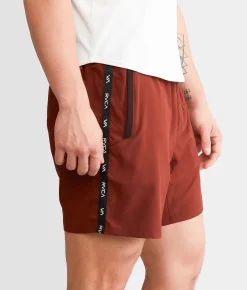 RVCA Yogger Control Active Short Red Brick Online