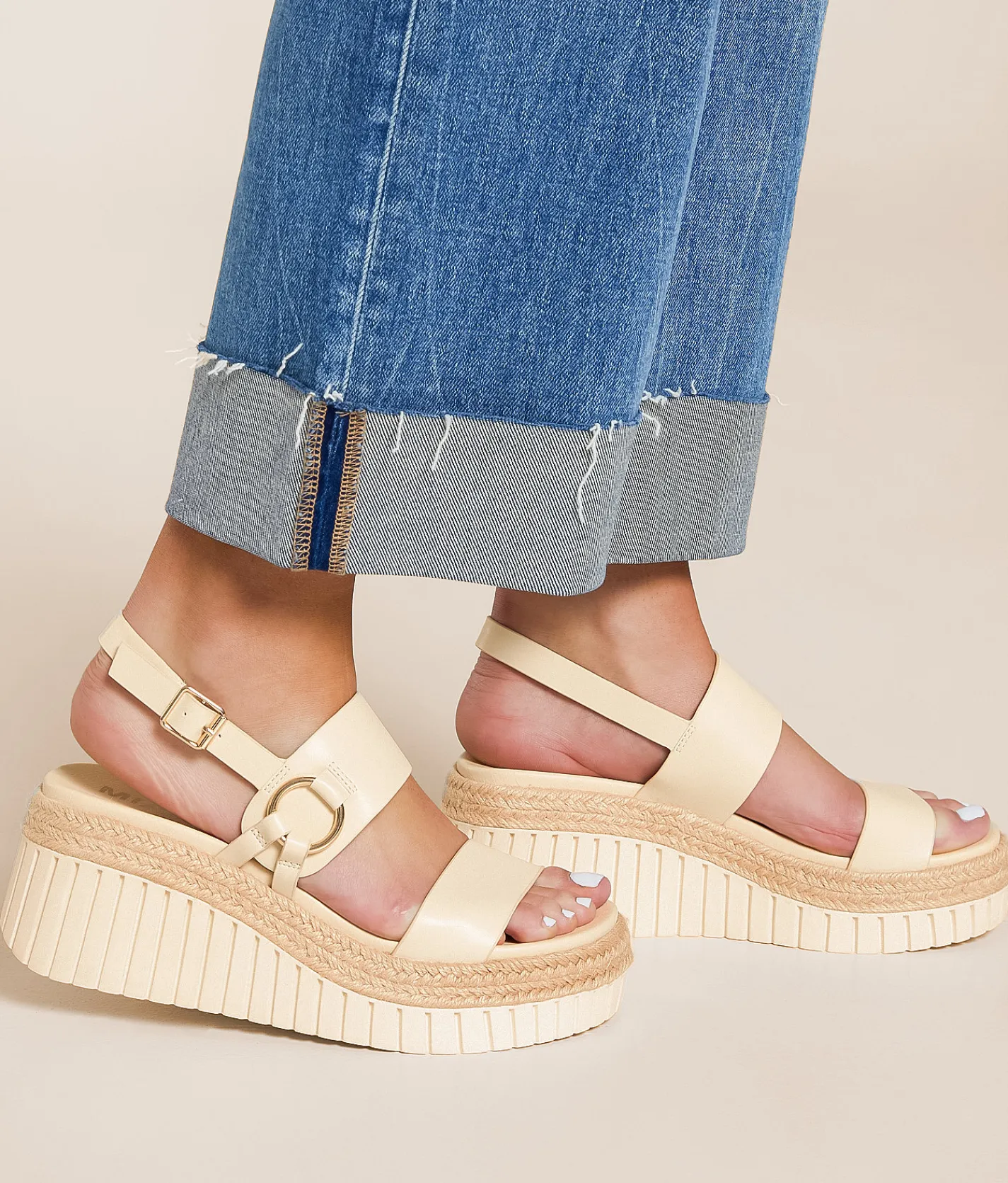 Mia Yuna Wedge Sandal Bone Discount